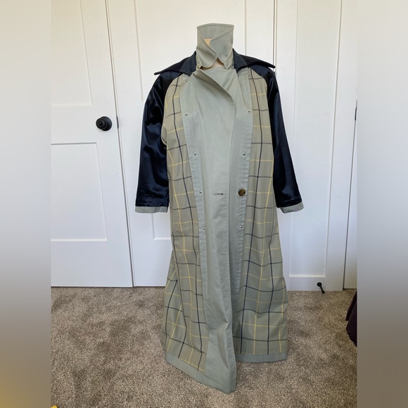 Burberry Jackets & Blazers - Burberry vintage Coat Women’s